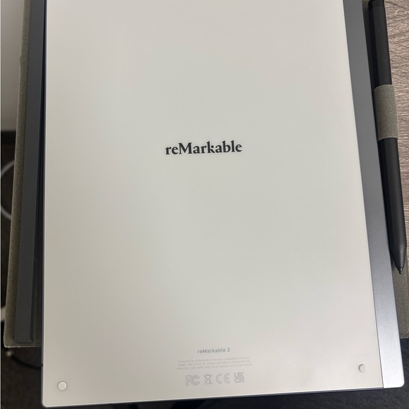 Remarkable 2 - Picture 4 of 4